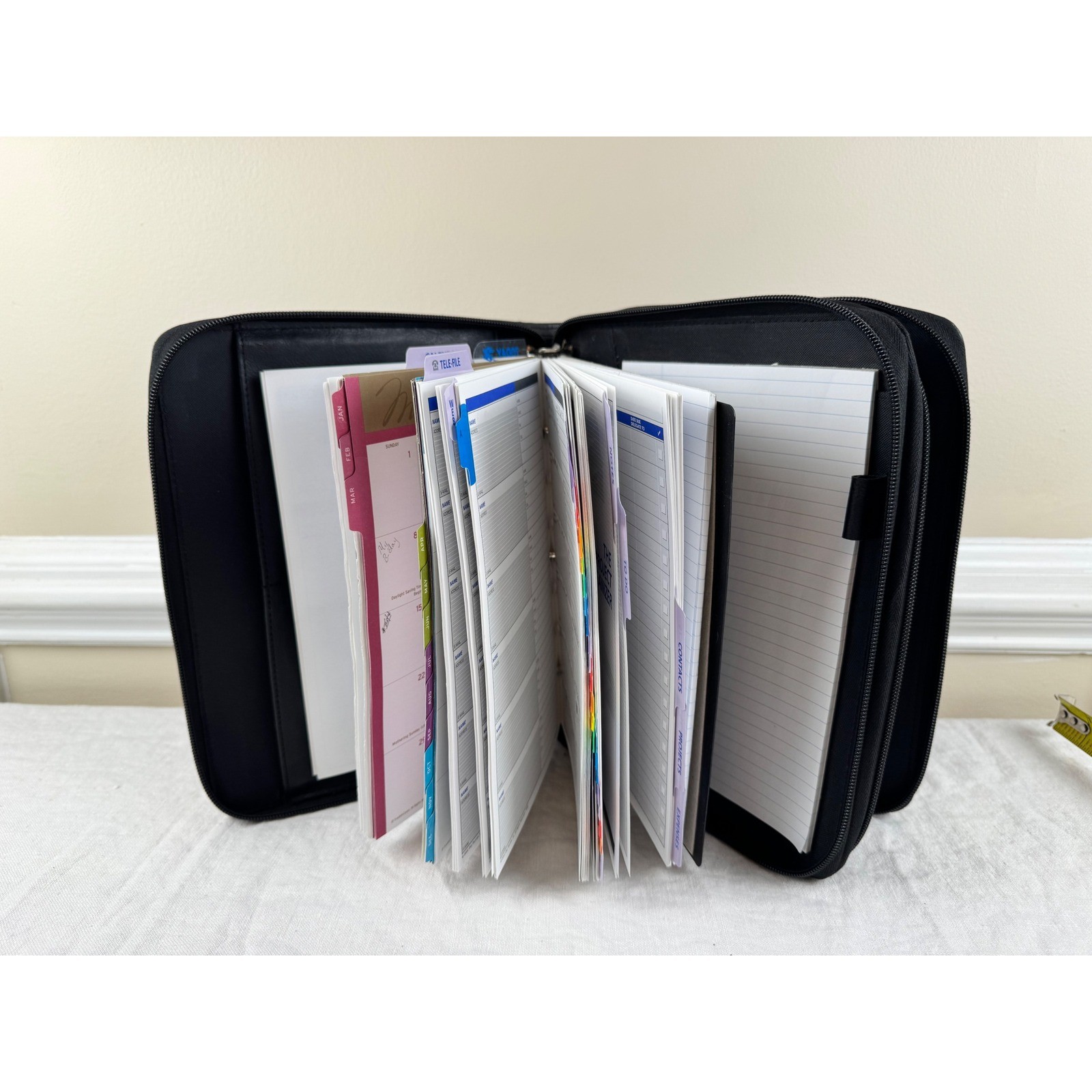 Day Runner Classic Edition Black Zippered 3 Ring Binder Organizer Portfolio 2002