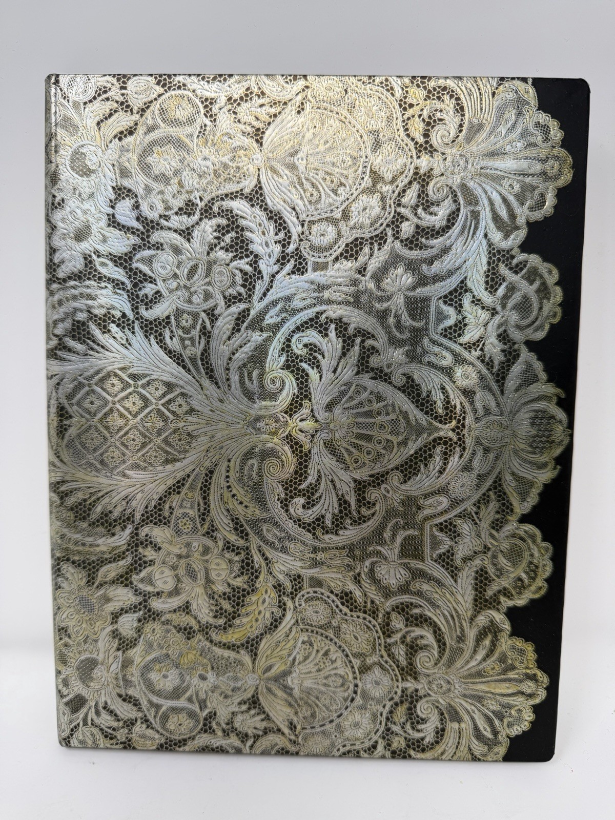 Paperblanks Ivory Vail Journal 144 Pages Lined – Brand New