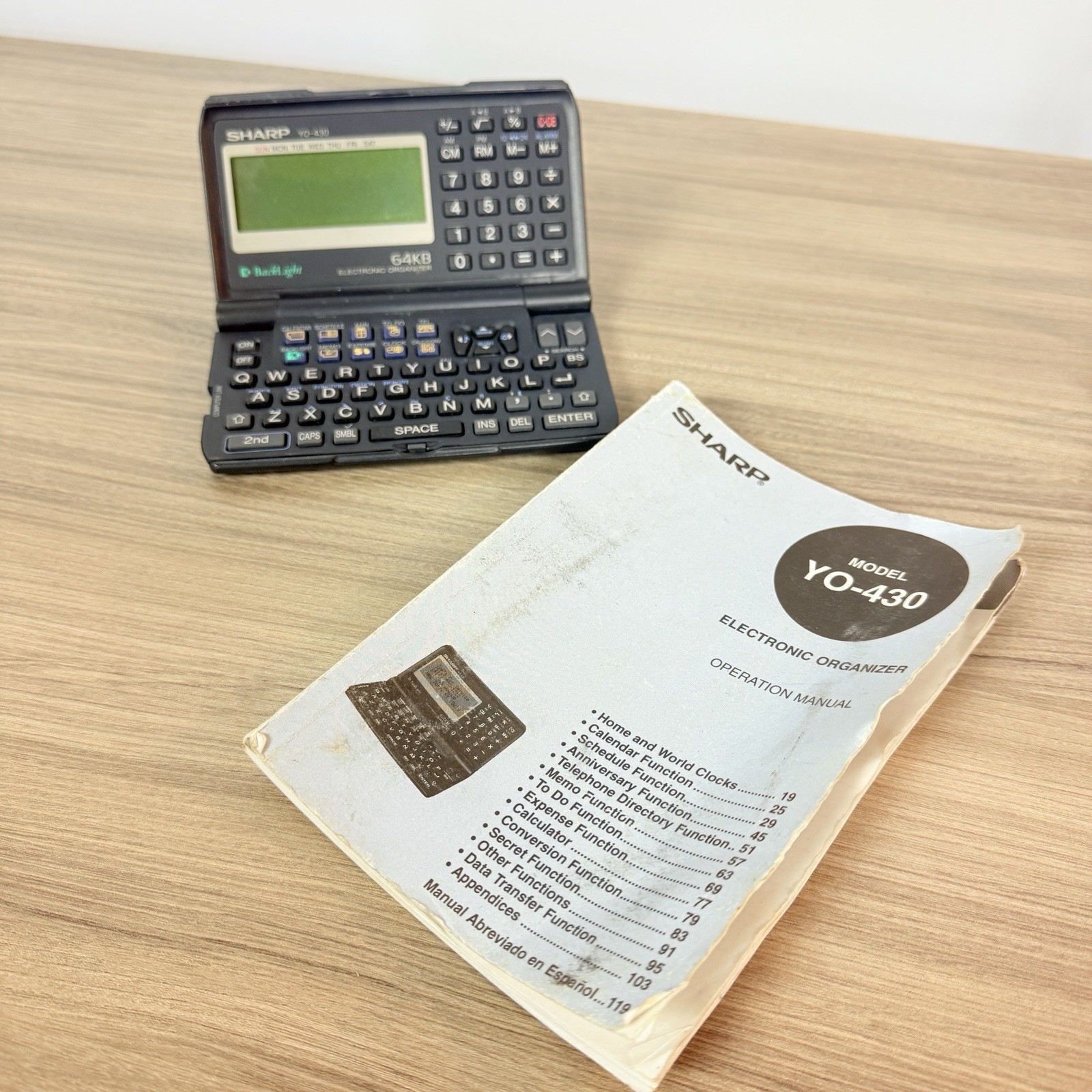 SHARP YO-430 64KB Personal Info Organizer Calendar Memo Calc FRESH BATTERIES