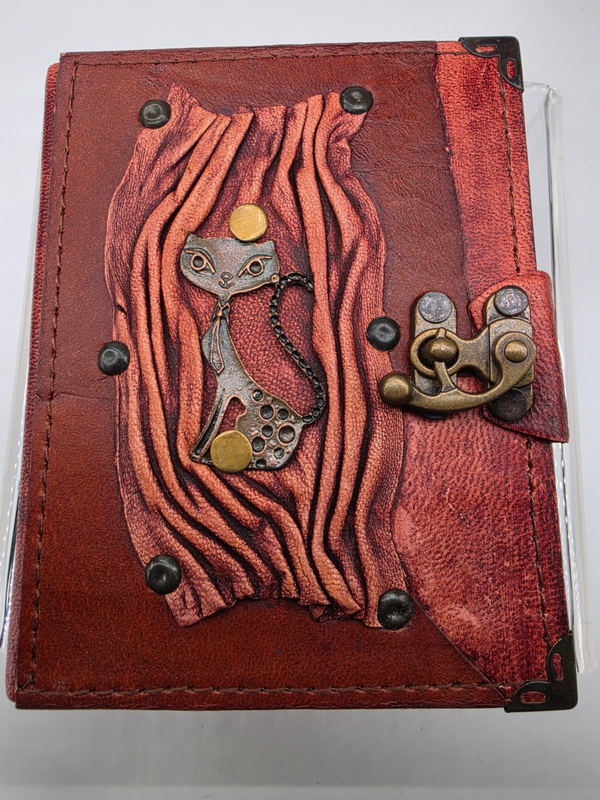 Handmade Leather Journal – 6″ x 4.5″ Small