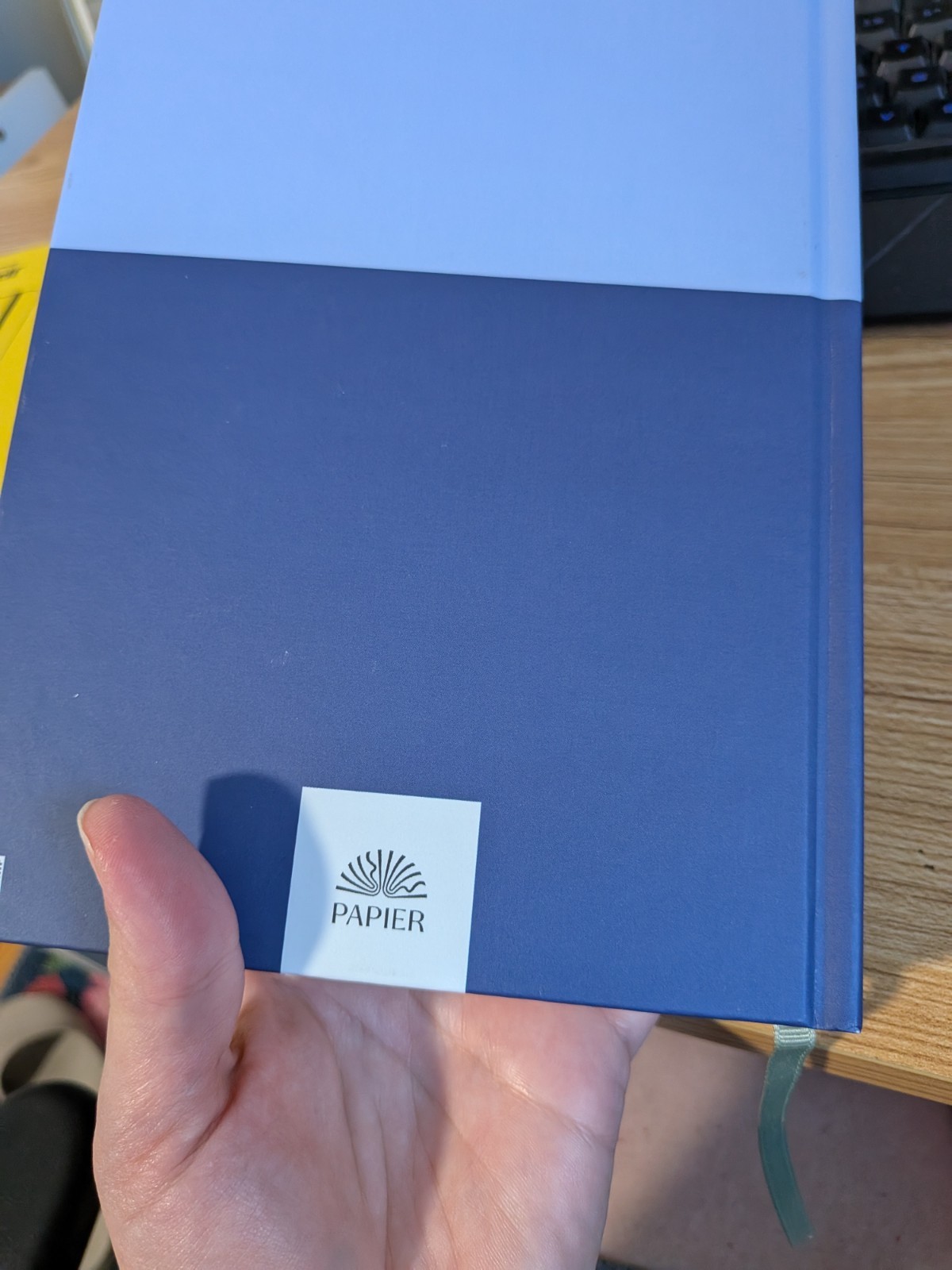 Papier Daily Planner – UNDATED- Hardcover -Blue – Brand New