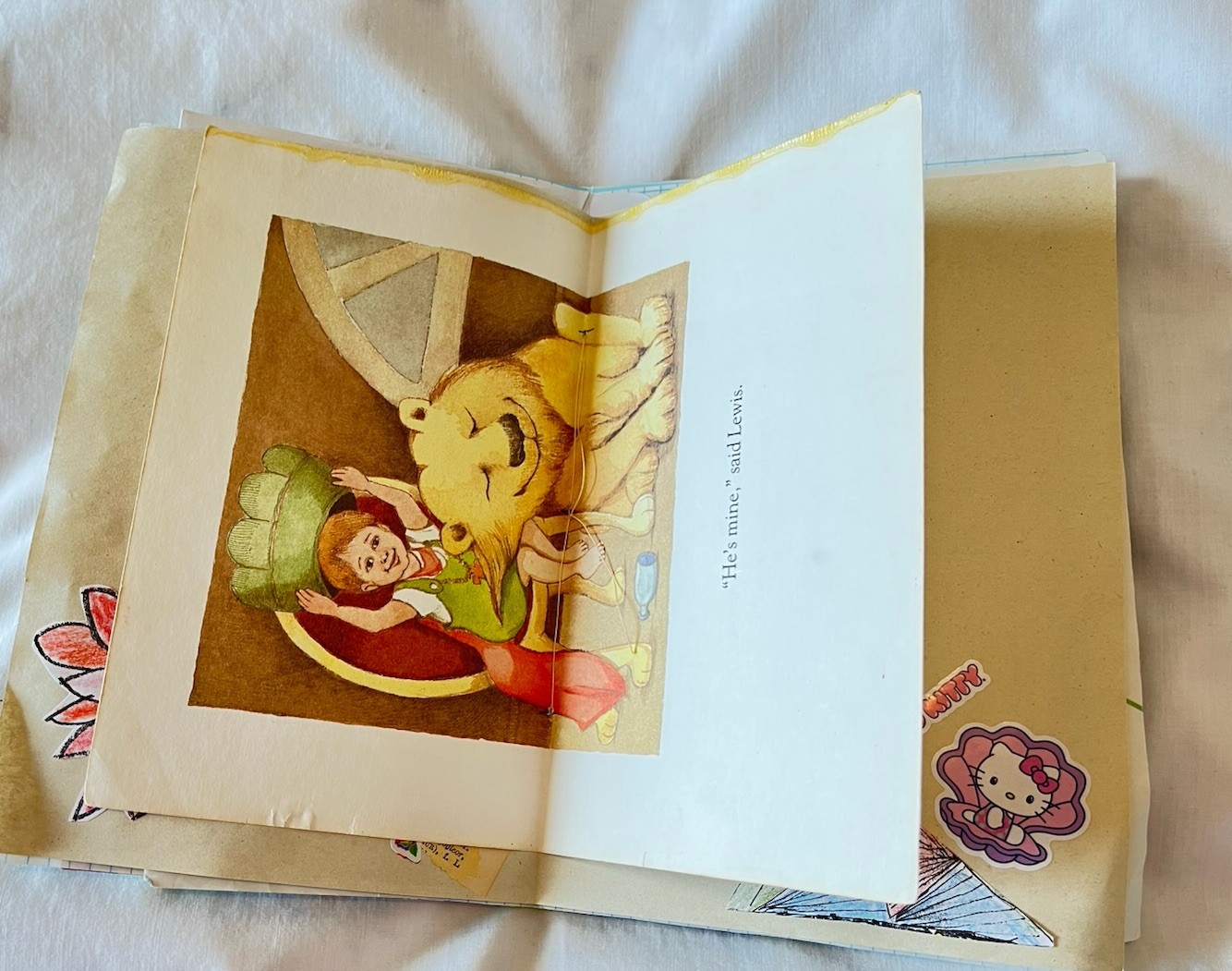 Junk Journal Cats & Dogs Theme, 6×9” Handmade, Paper Ephemera Tucks Embellished