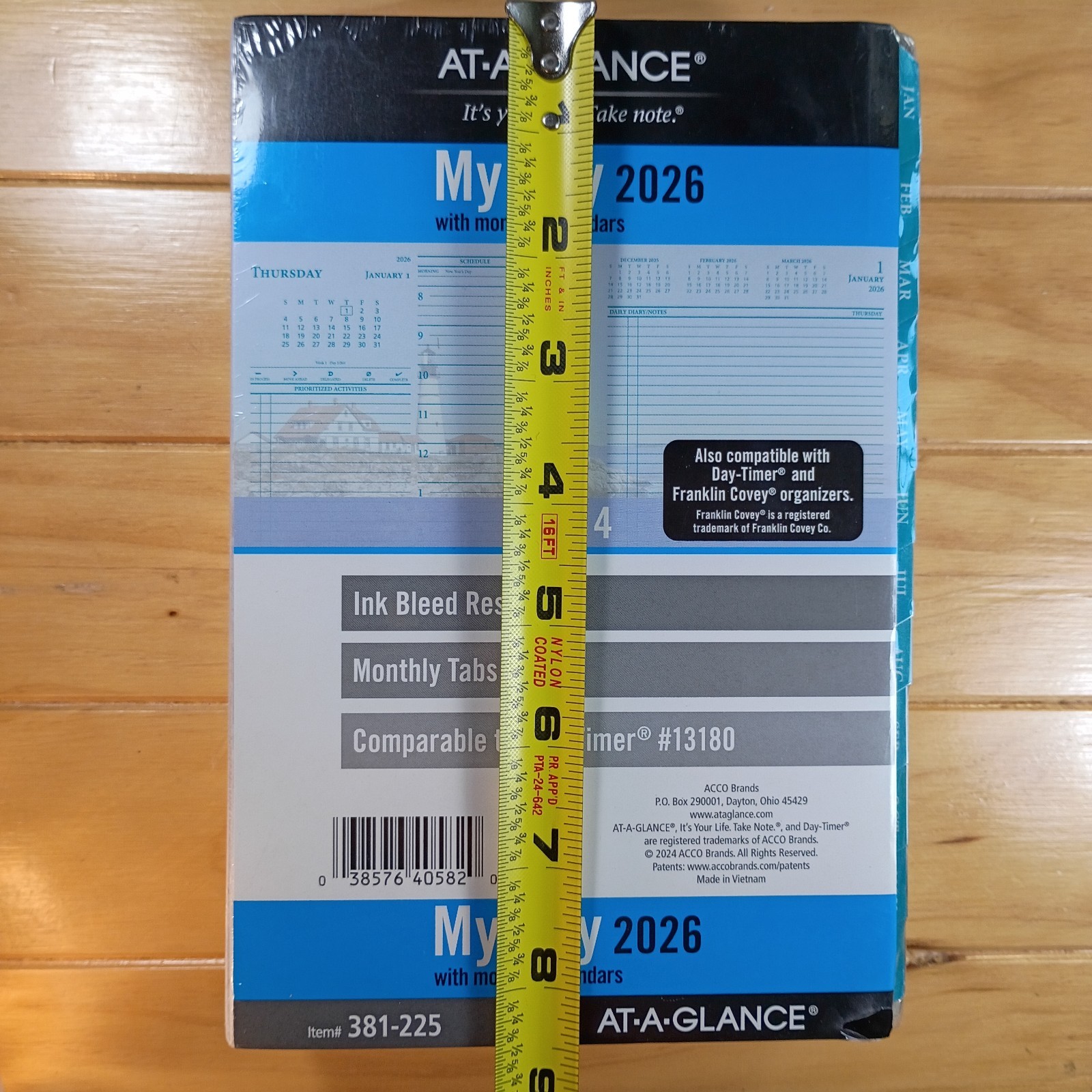 AT-A-GLANCE My Day 2026 With Monthly Calendar Size 4 Item #381-225 New.