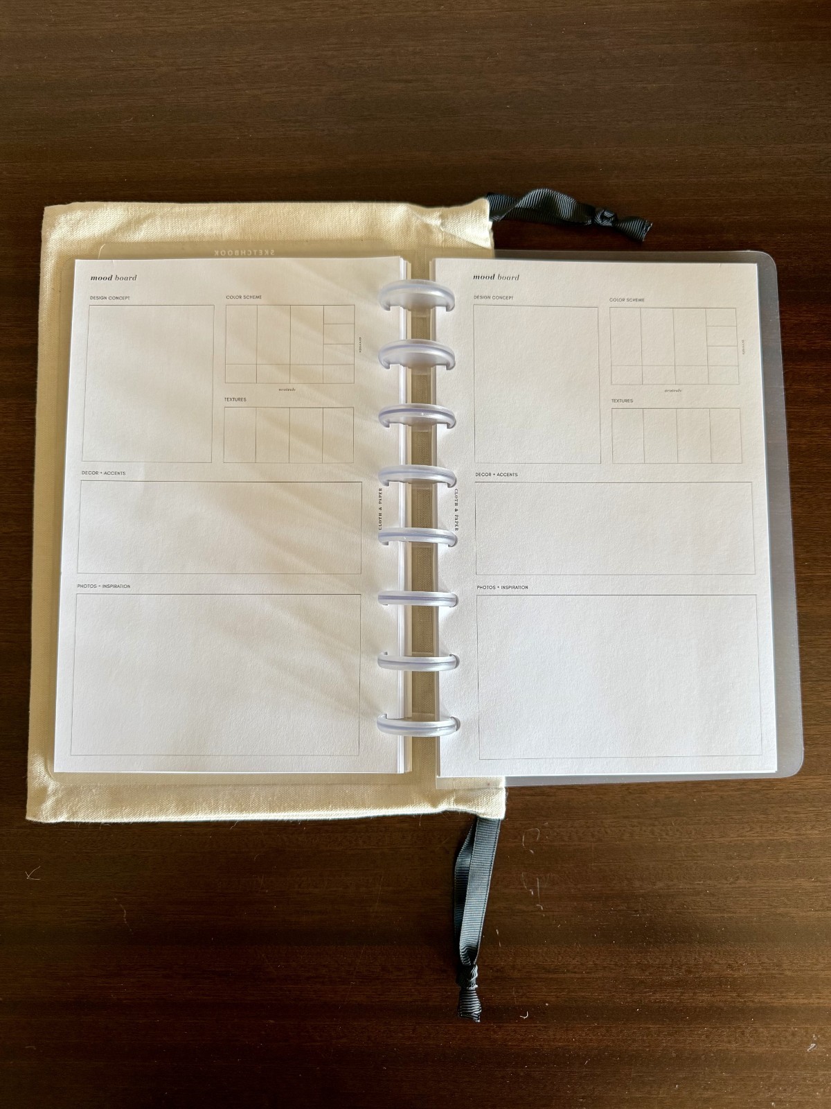 Cloth & Paper Half Letter Size Planner, 8 Disc