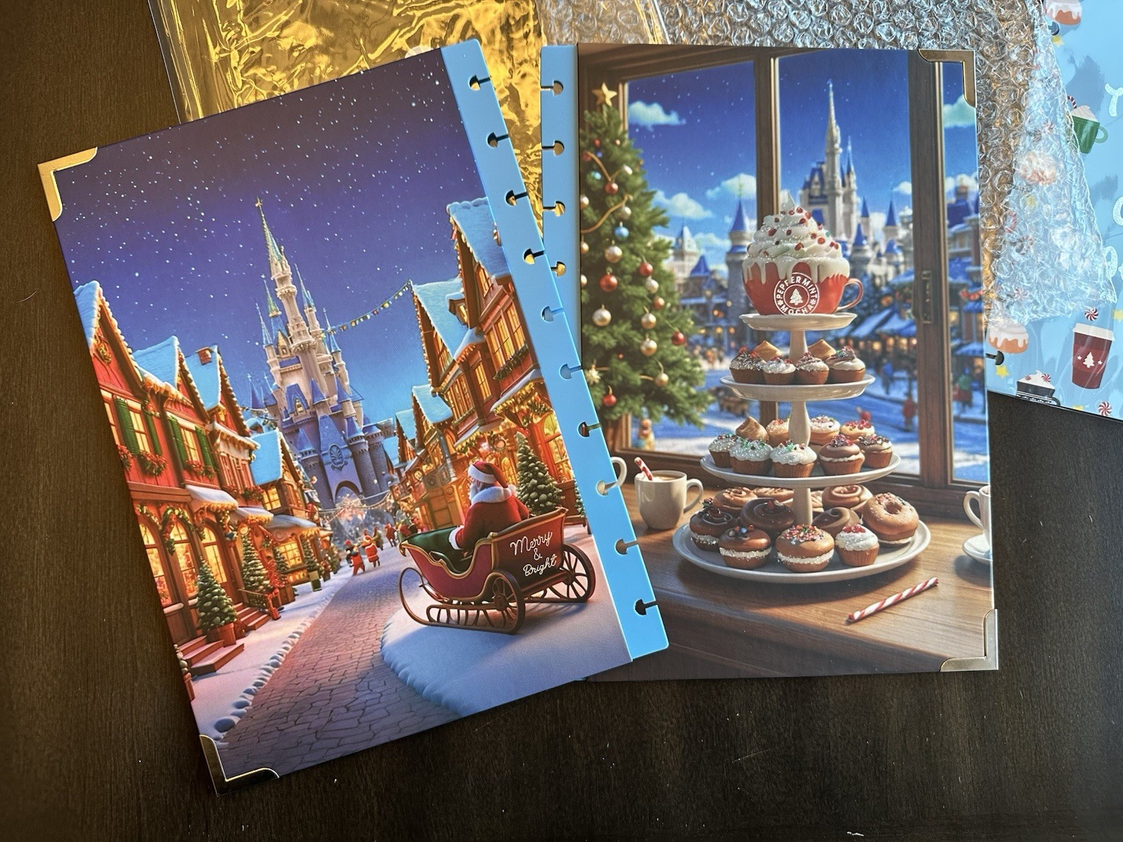 Daily Grind Planner Disney 609/750 Peppermint Mocha Cover With Dividers And Pen