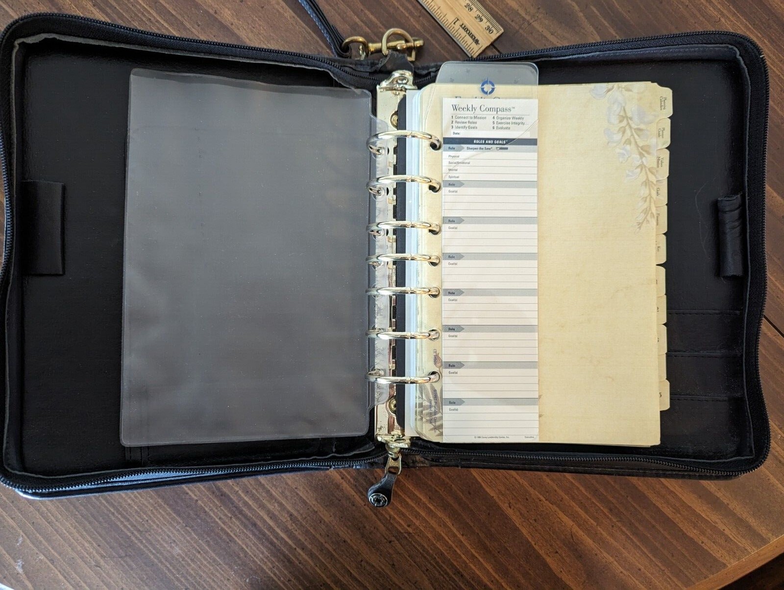 Franklin Covey 1-1/2” Black Vintage Leather Zipper Binder