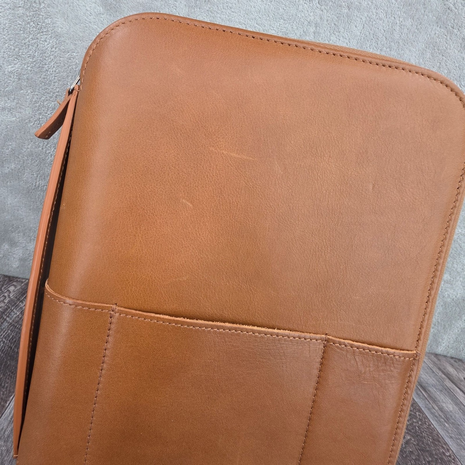 This is Ground TIG Mod Tablet 4 Leather Organizer Zip Around Toffee No Inserts