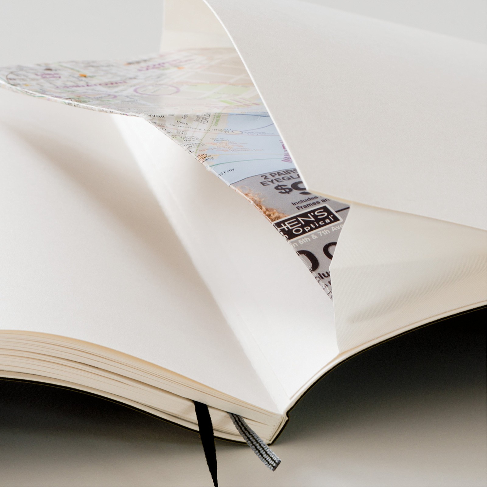 Liniert Port Red B6 Softcover Notebook with 123 Pages and Elastic Closure