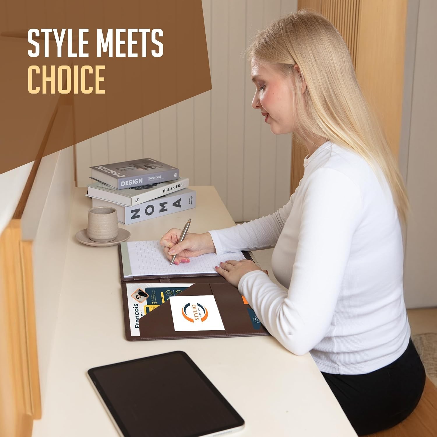 Compact Faux Leather Padfolio – Ideal for Interviews and Business Proposals