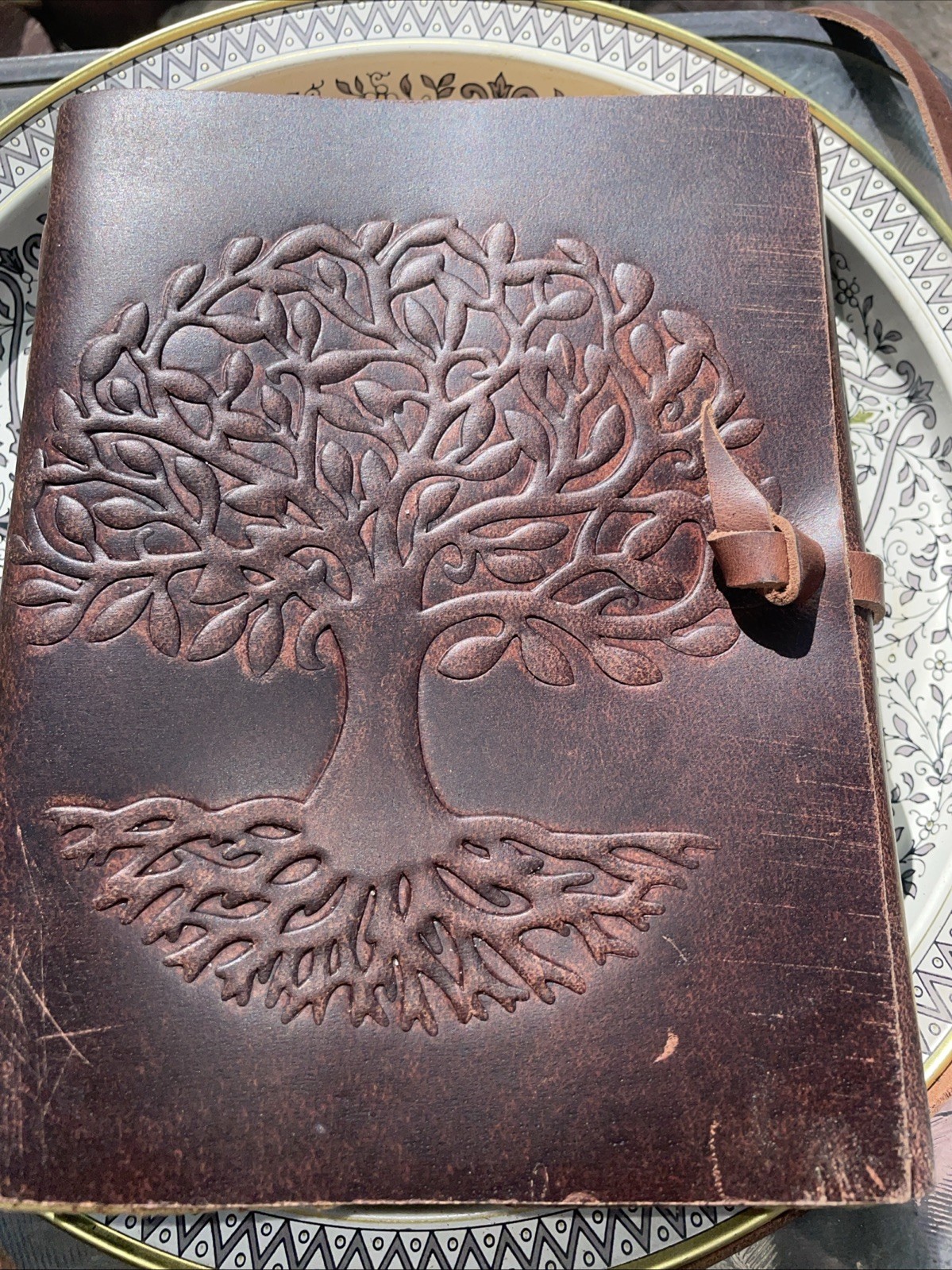 Luxeoria Leather Journal 8.5″ X 6.5″ X 1.5″ Vintage Brown, Vintage Paper