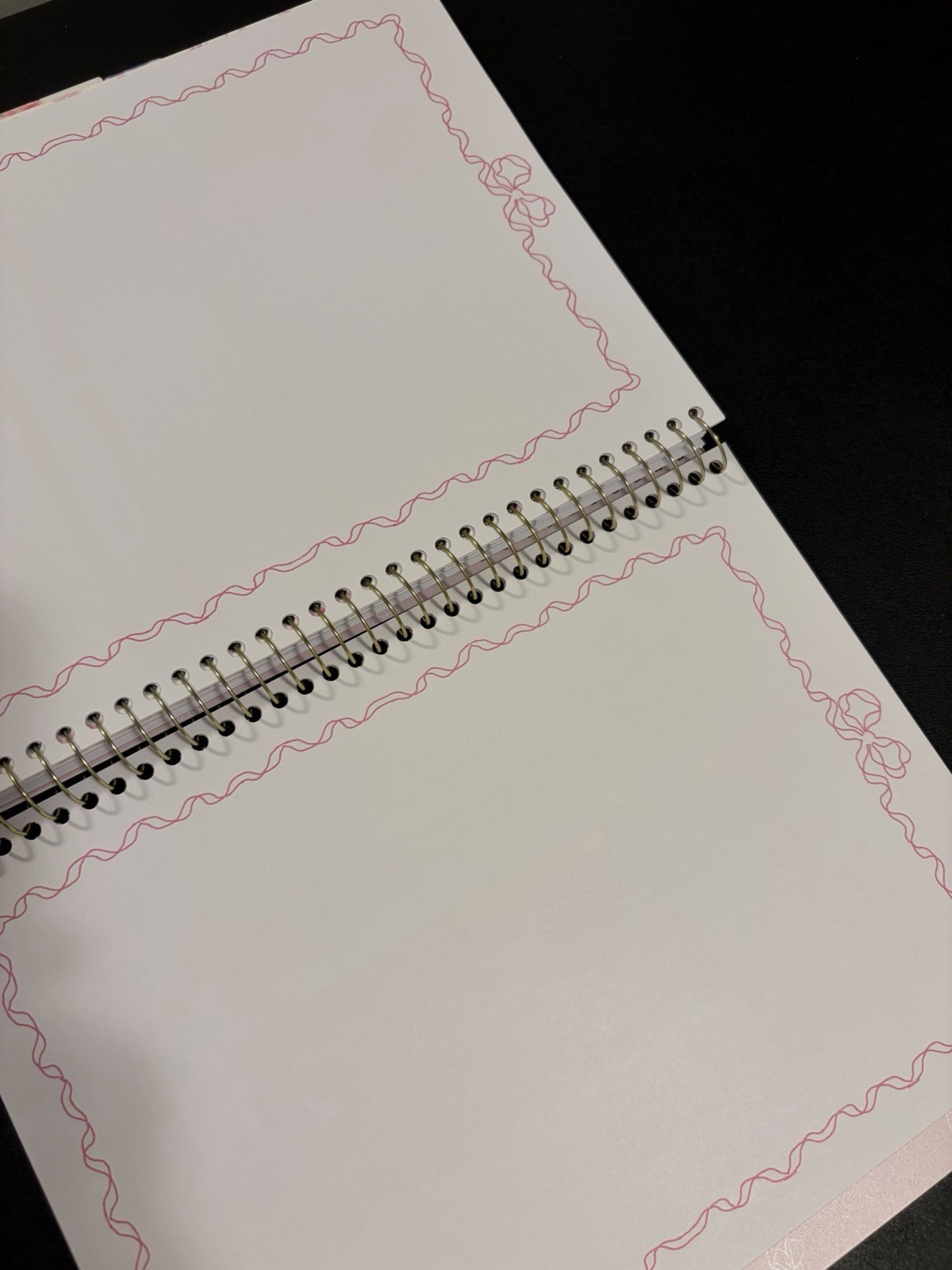 LoveShackFancy x Target – Yoobi Blooming Heirloom Monthly and Weekly Planner