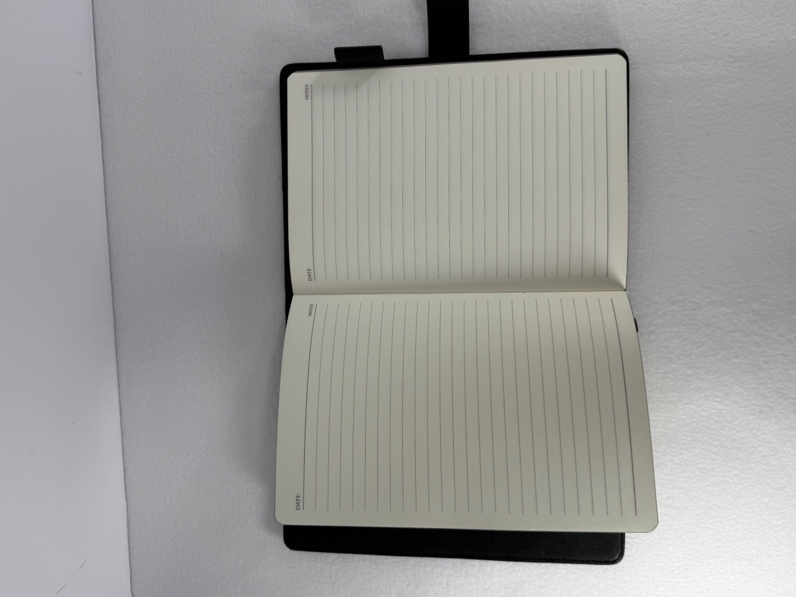 Cagie Journal with Lock Refillable 290 Lined Pages, Black w/ Gold Lock