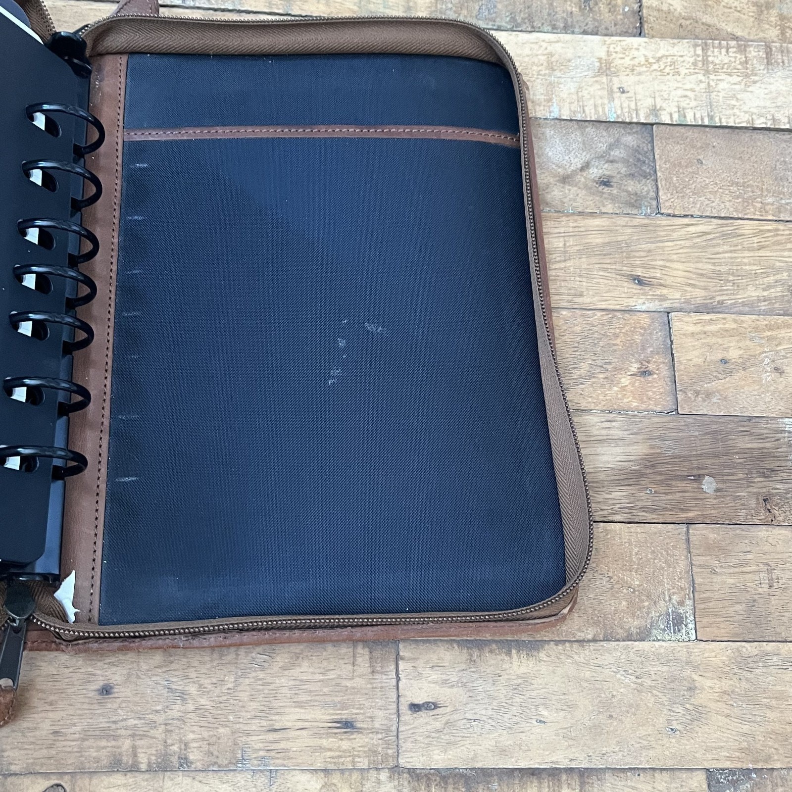 Vintage Day-Timer Genuine Leather Planner 7 Ring Organizer W/Zipper