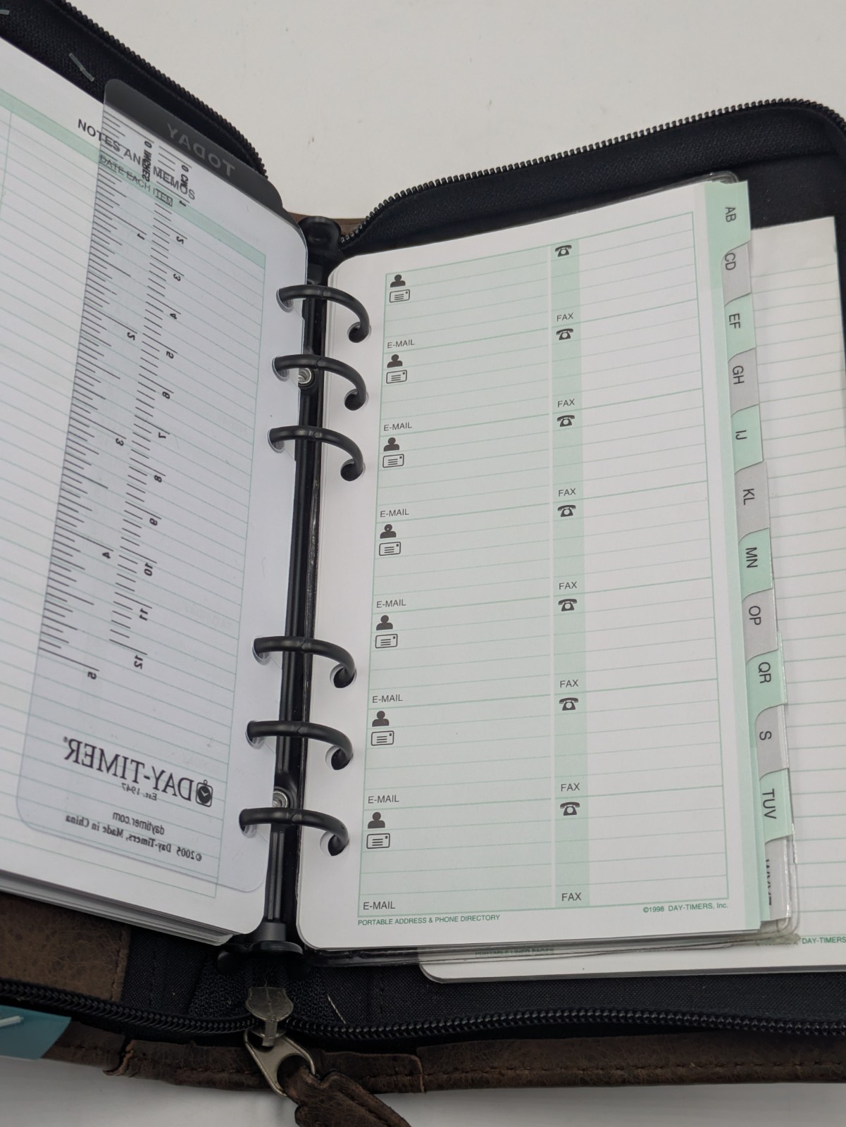 Day Timer Brown Zippered 6-Ring Planner Organizer Approx. 5.5” X 9”