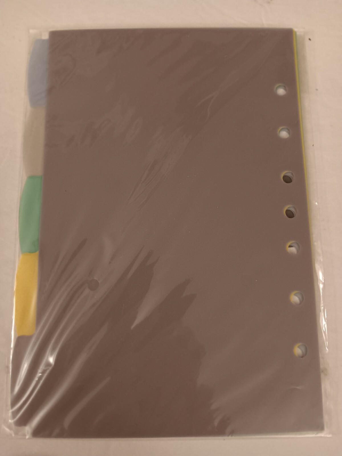 Avery 17180 5.5″ X 8.5″ Write On Plastic Dividers 5 Tabs Fits 3 Or 7-Ring Binder