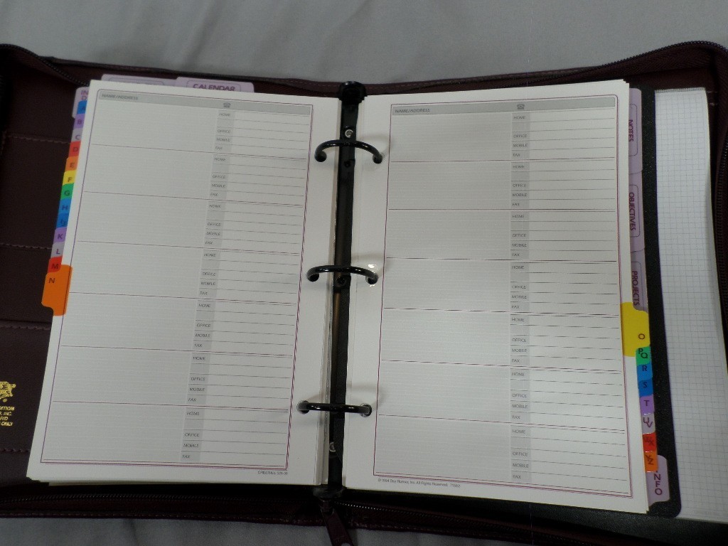 EUC CLEAN CLASSIC EDITION DAY RUNNER RED BINDER DAILY PLANNER CALENDER