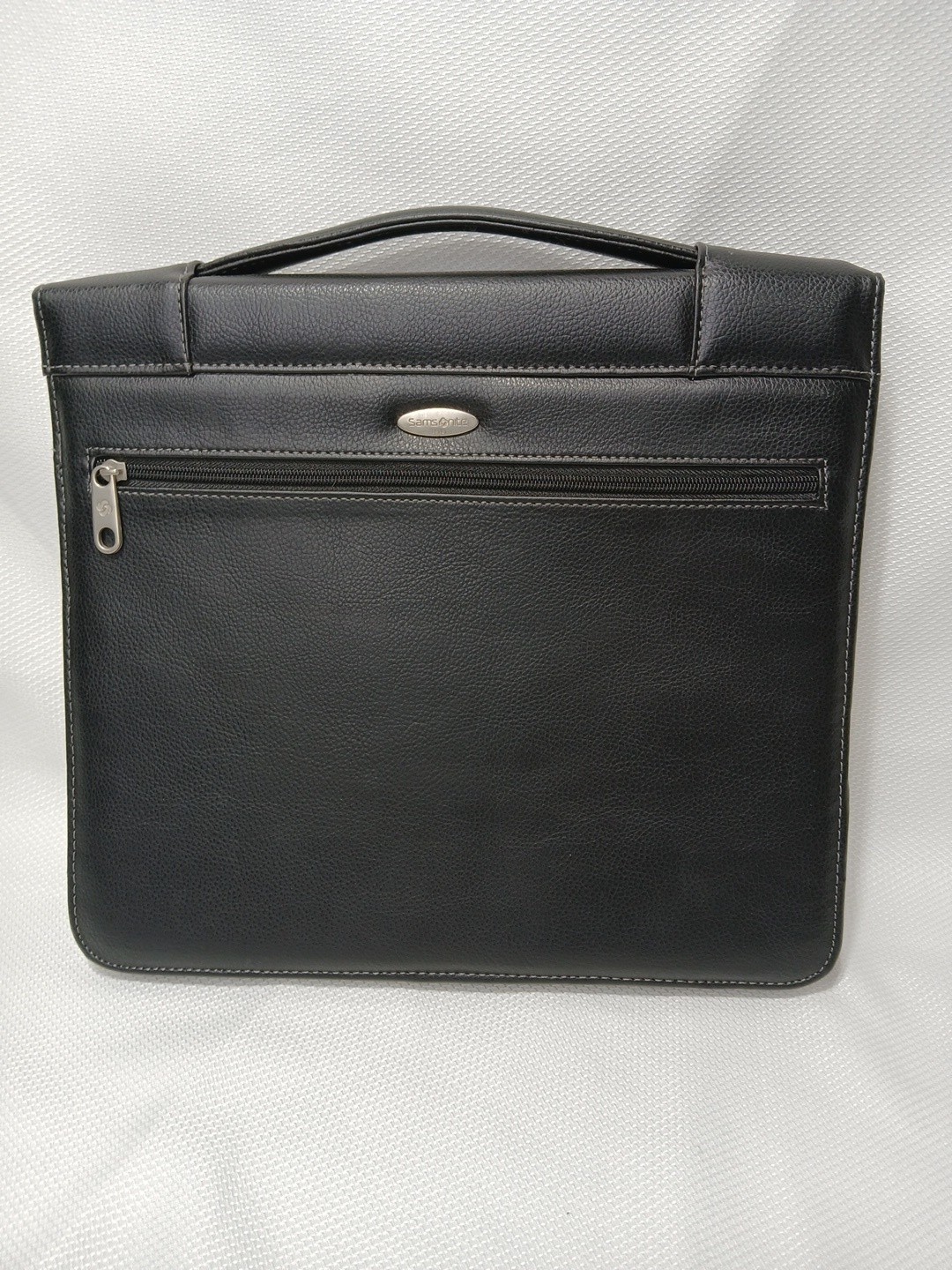 Samsonite® Zip-Around Vinyl 3-Ring Padfolio with calculator Business Case Handle