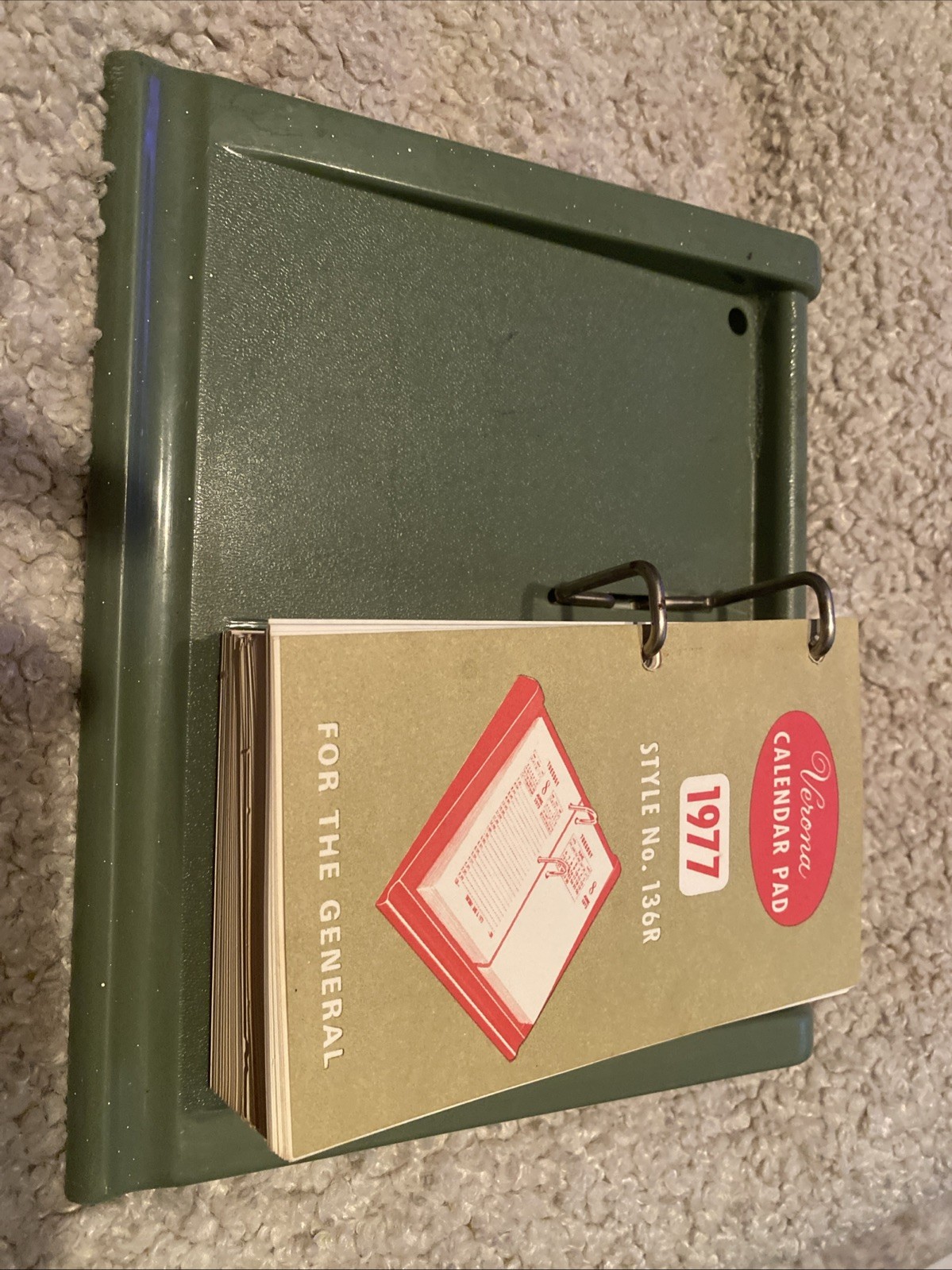 Verona Calender Pad 1977 Desk Set Plastic Green “For The General