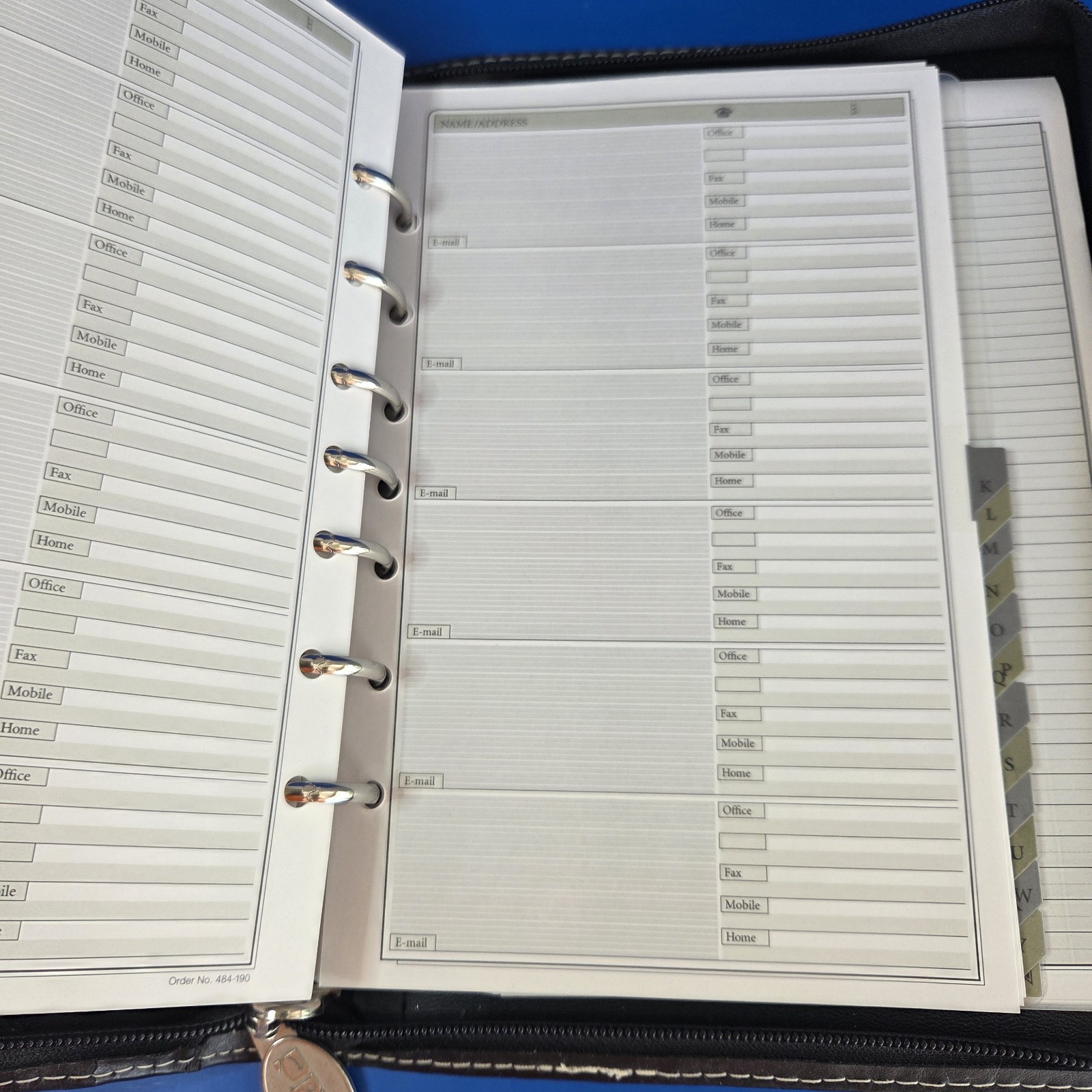 Day Runner Pro Business System Black 7-Ring Binder Planner Full Inside