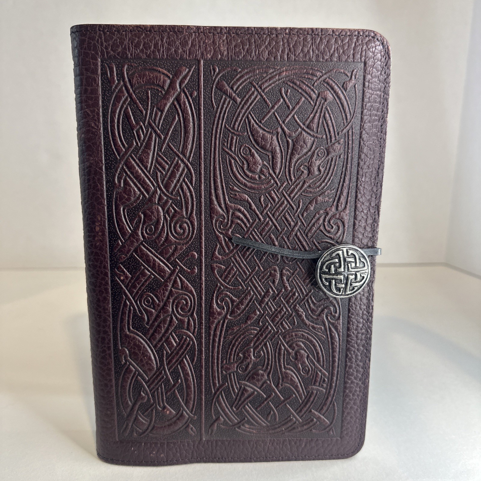NEW Oberon Design Genuine Leather Journal Cover Irish Celtic Pewter Button 9×6