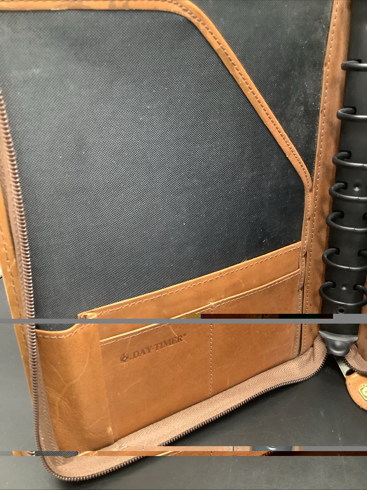Day Timer – Genuine Leather Wallet Organizer – Nice Broken In Look