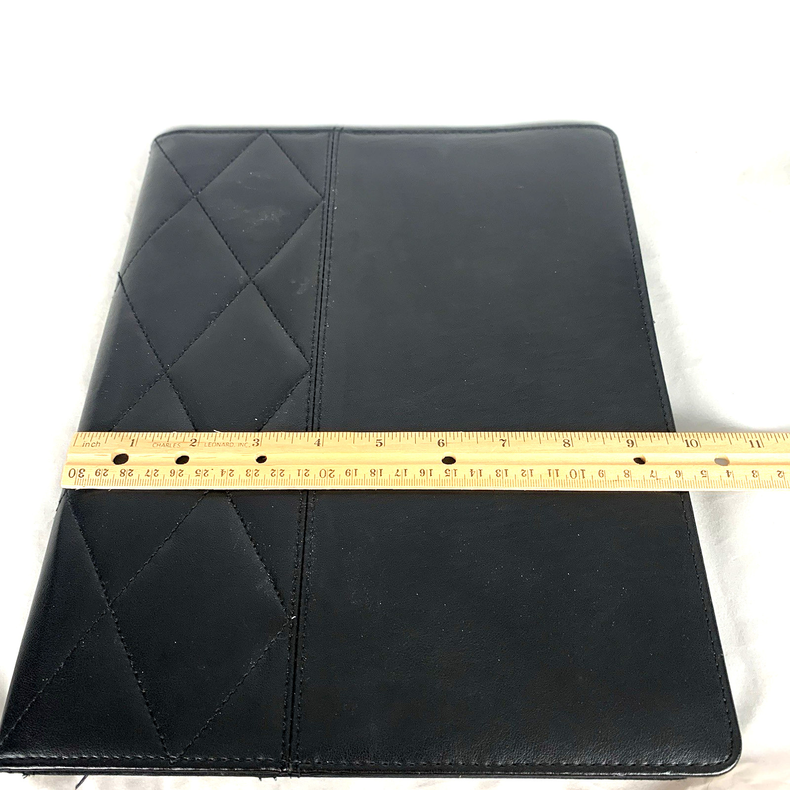 Franklin Covey 365 Folio Quilted Diamond Stitching Detail 12 Inch Black
