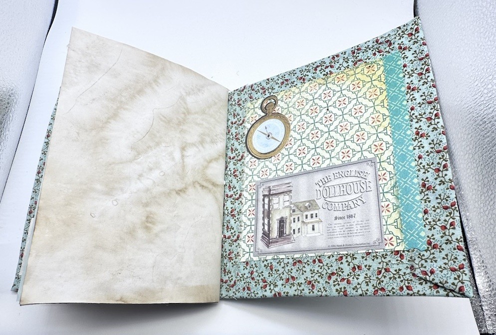 Junk Journal Flowers And Lace 9×6 Inches With Coffee Dyed Paper