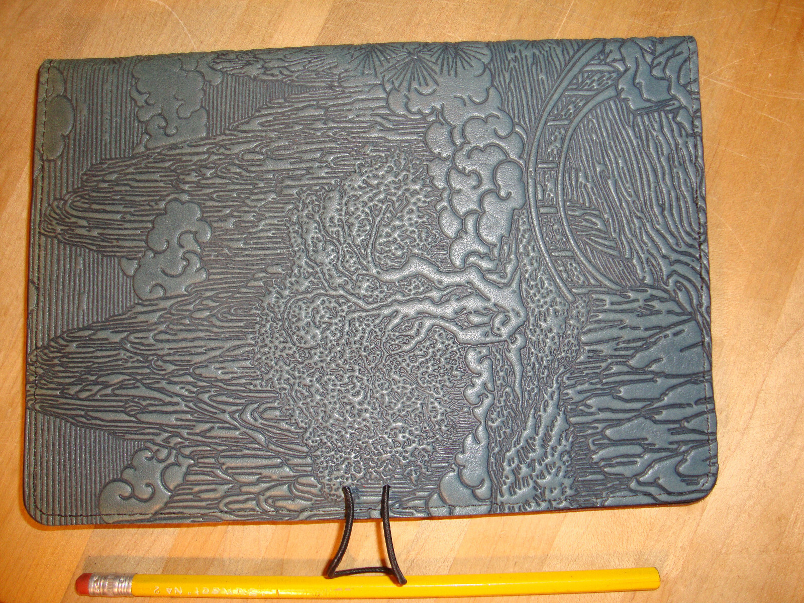 Oberon Design 8.5″x6″ Tablet/Kindle Cover, River Garden Design -strong leather