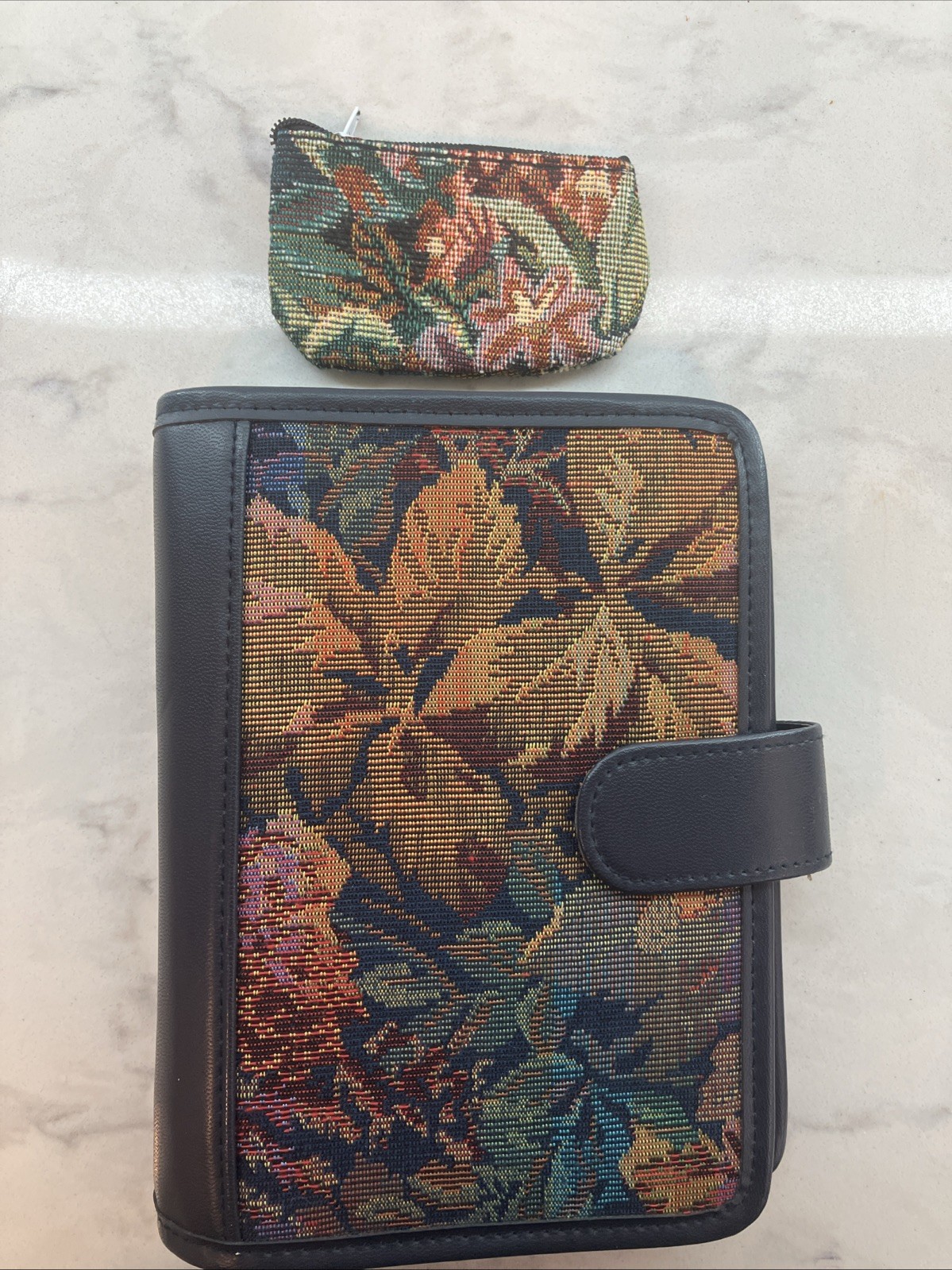 Vintage 90’s Day Runner Floral Tapestry Faux Leather Organizer 6 Ring Planner
