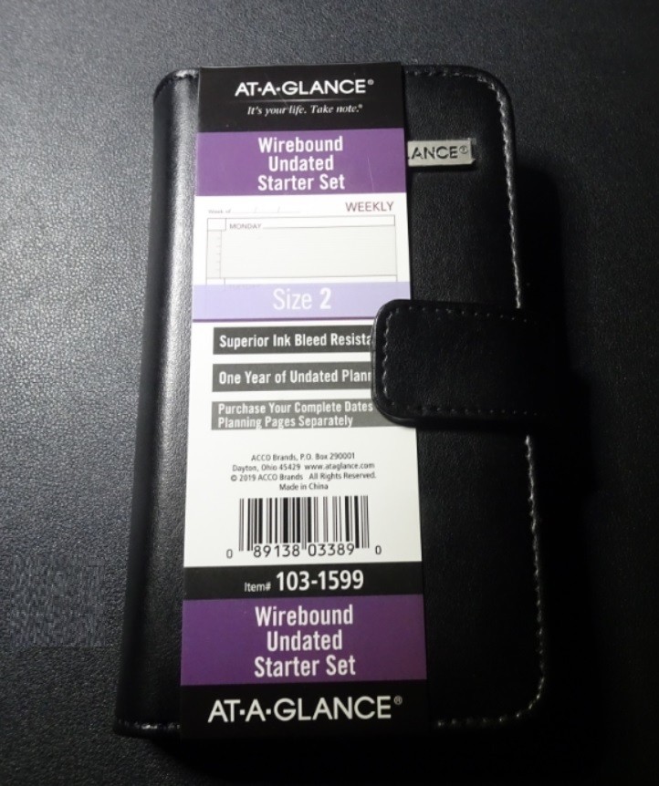 AT-A-GLANCE Undated Windsor Slim Profile Monthly Set, Black Pocket, 3-1/2×6-1/2″