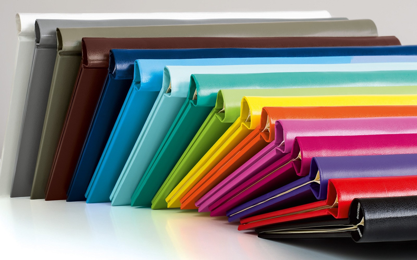 – PEKA Springback Binder (Black) – Holds 150 Sheets of Paper