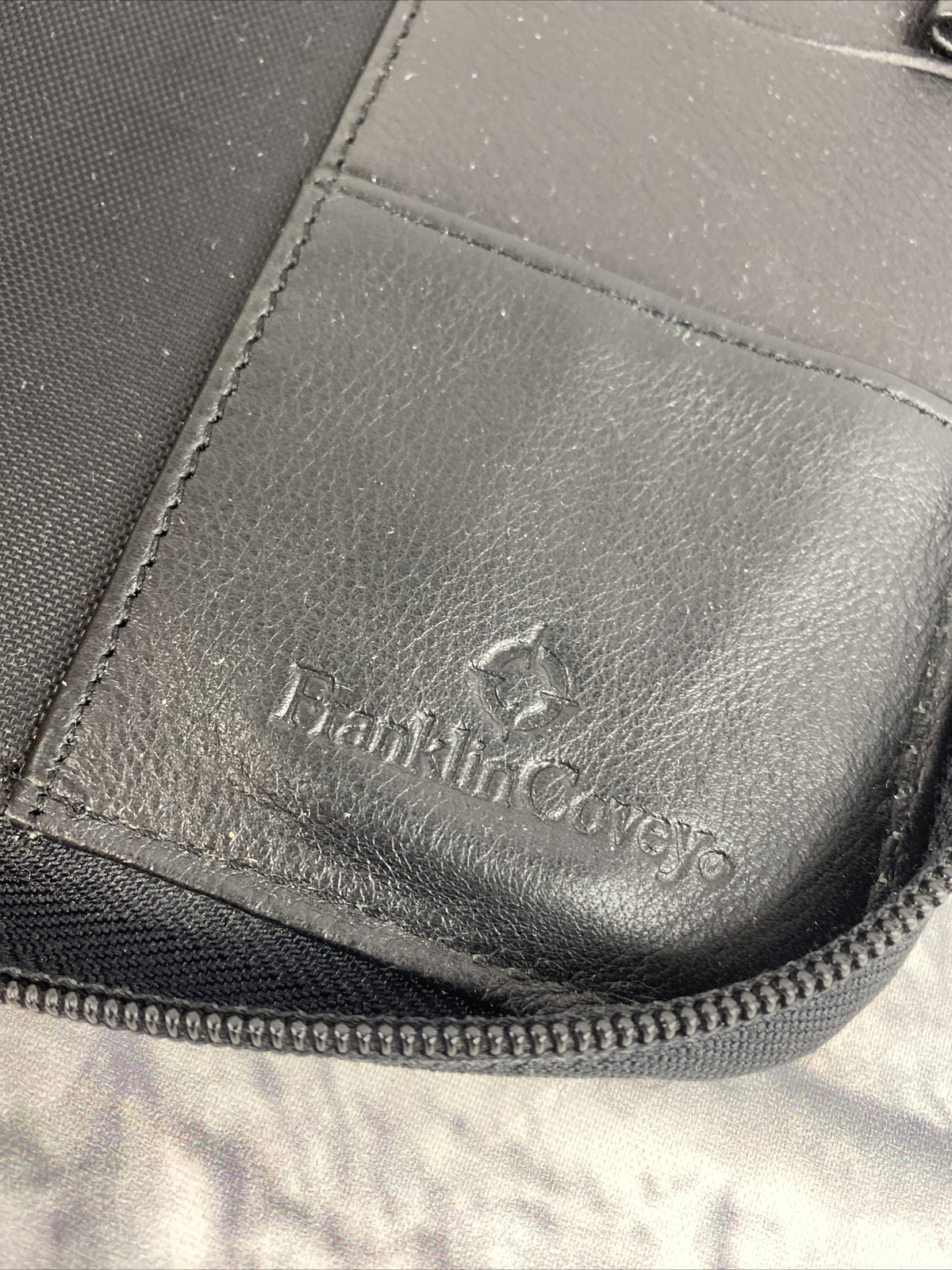 1996 Franklin Covey Genuine Black Leather Space Maker 6-Ring Zip Around Binder
