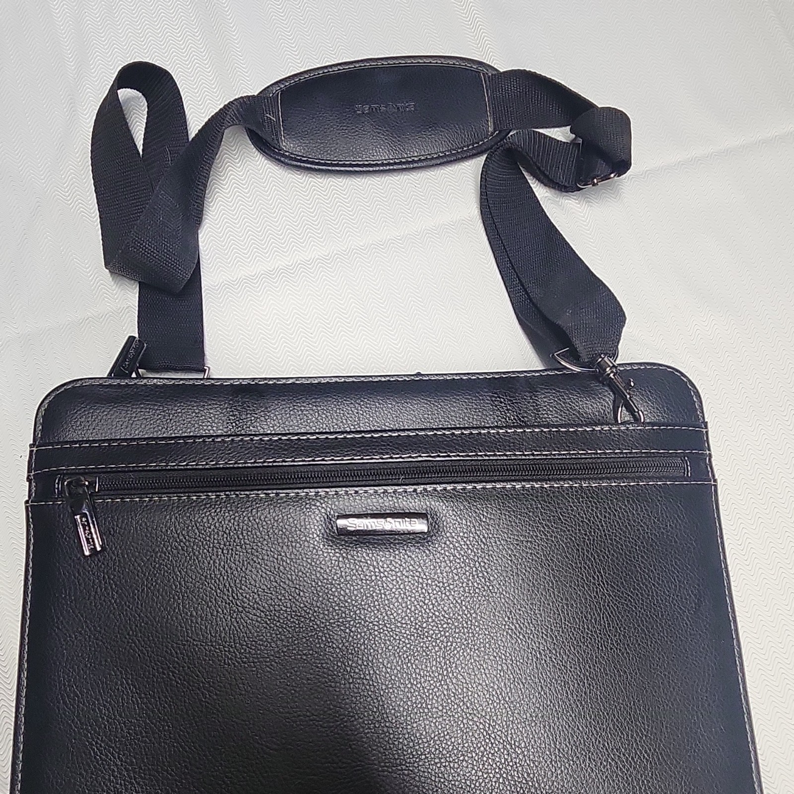 Samsonite Black Zip Portfolio Organizer w/ Strap, Handle, Calculator & Slots