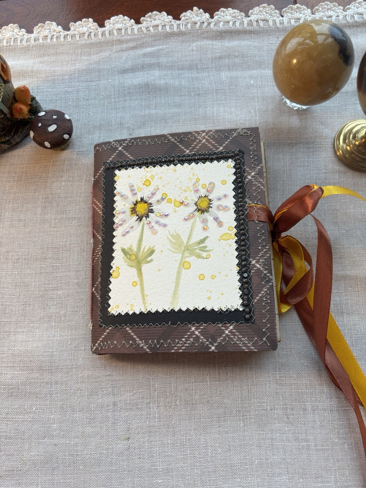 Junk Journal – Watercolor Daisies $25