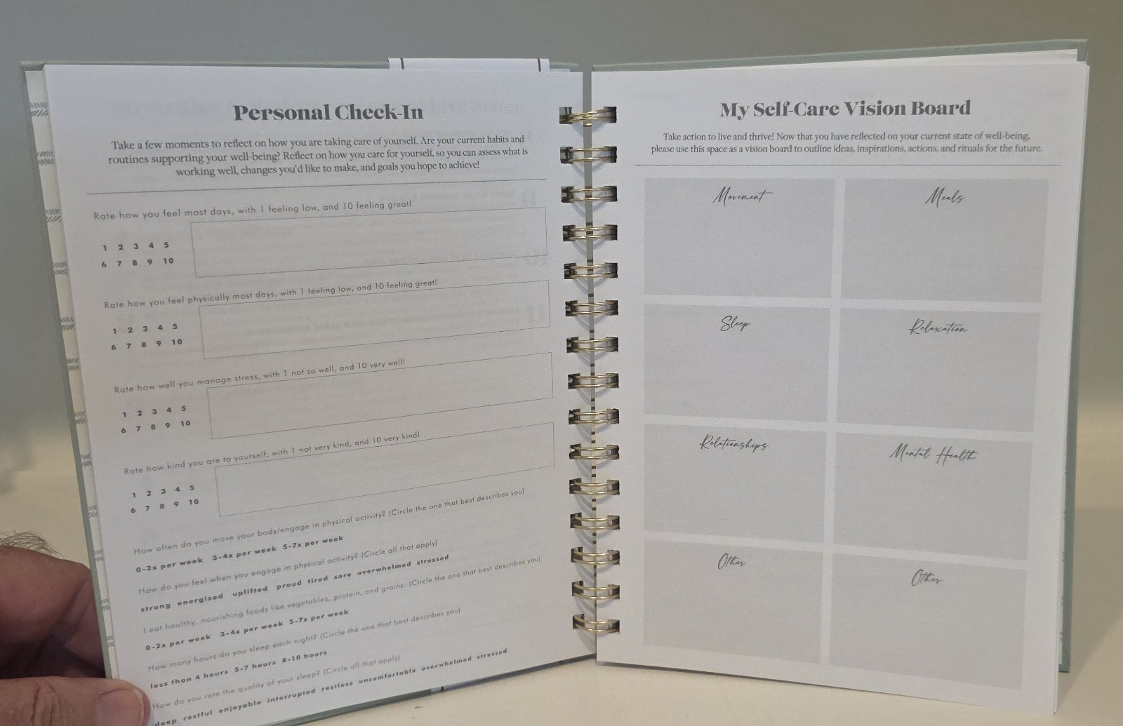 Lot: Everygirl open-dated Planner, Self-Care Notes, BlueSky Notes – Very Good