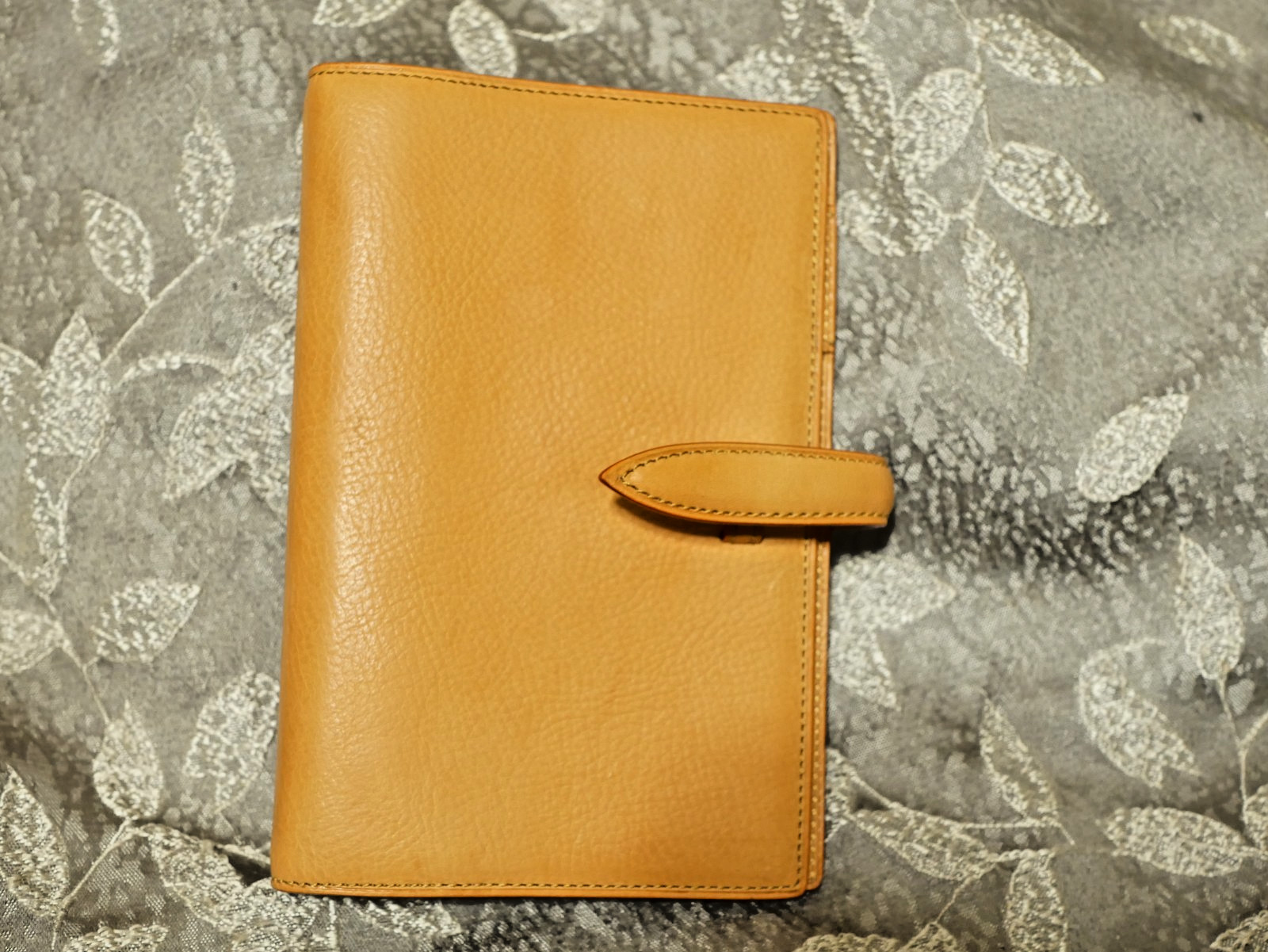 Brelio Minerva System Notebook Organizer Bible size, leather rings planner.