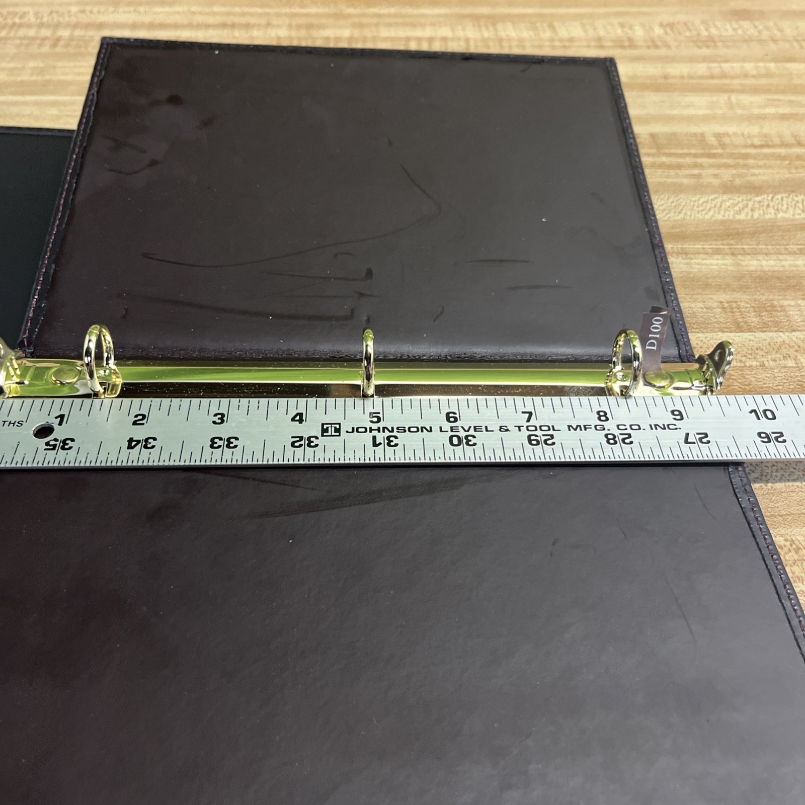 Three Ring Binder Notebook 9 3/4 X 7 1/2 X 3/4 (2) D100
