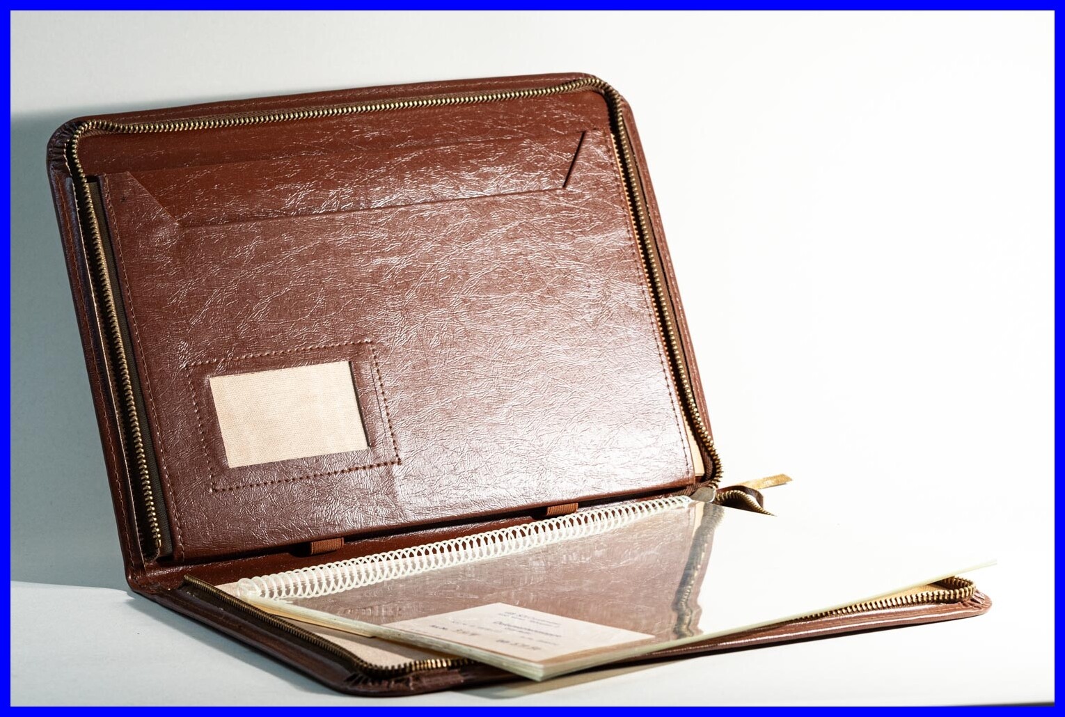 1983 DDR Solid Leather Goods Din A4 Faux Leather Document Folder, Unused
