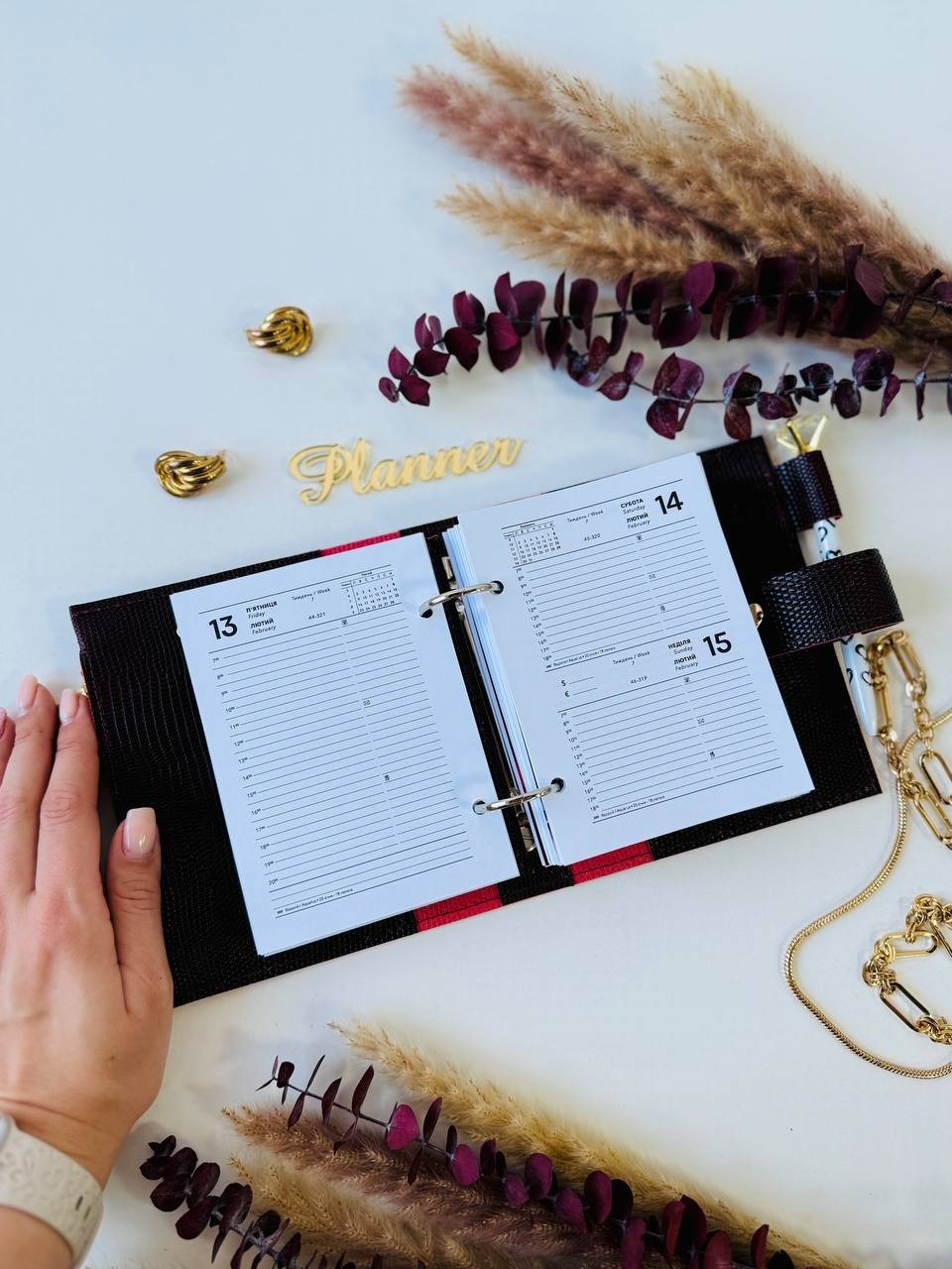 Burgundy handcrafted leather gift. Burgundy handmade planner wallet organizer.