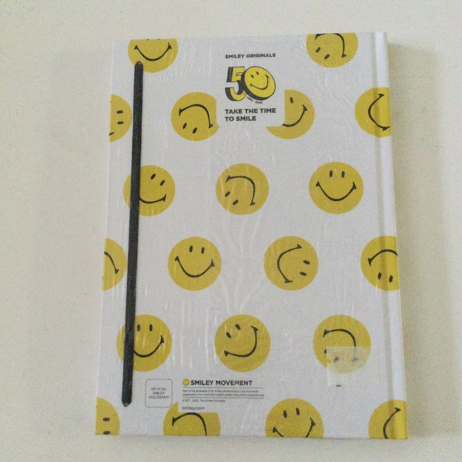SMILEY LINED NOTEBOOK 6”x8” NEW SHRINK WRAPPED YELLOW NWT