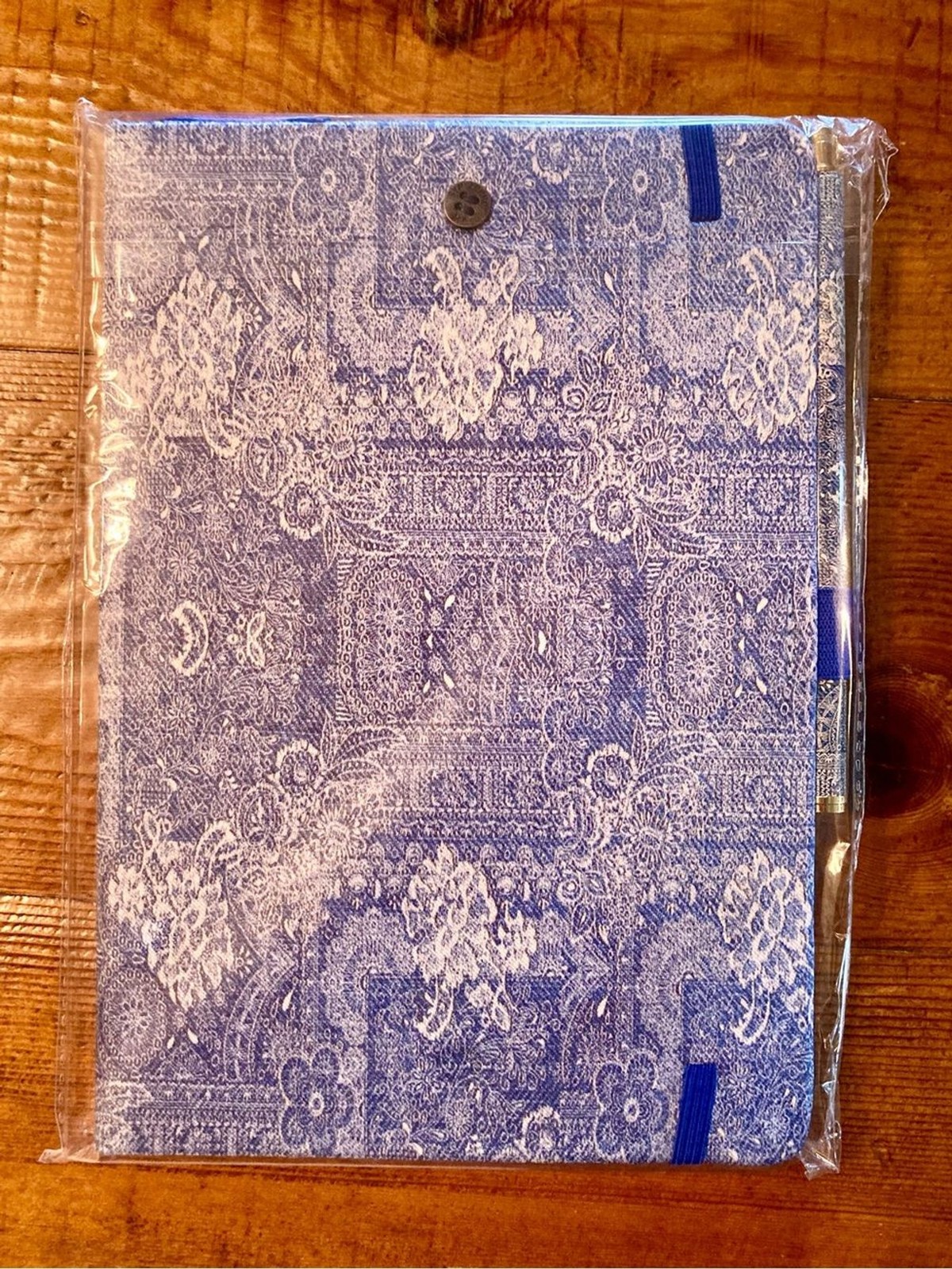 NEW Johnny Was Denim Embroidery Journal and Pen Set Silk Blend Blue 8.5″ x 6″