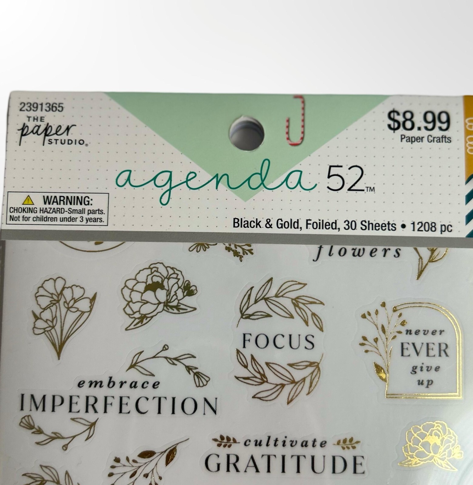 Agenda 52- Black & Gold Sticker Book, 30 Sheets- 1208 PCS