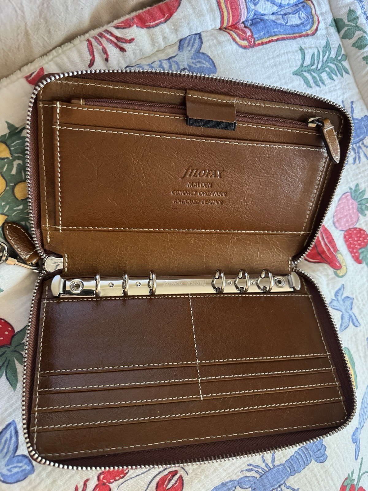 Malden Personal Compact Zip Leather Organizer