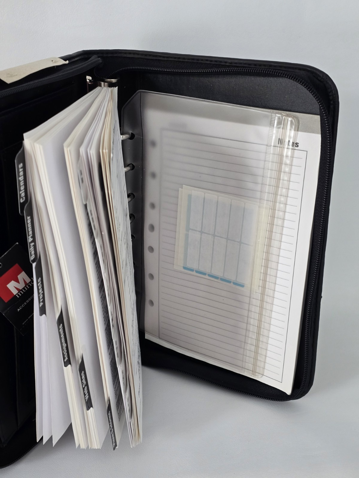 New Mundi Ultimate Organizer Planner Black Wallet Binder Unused