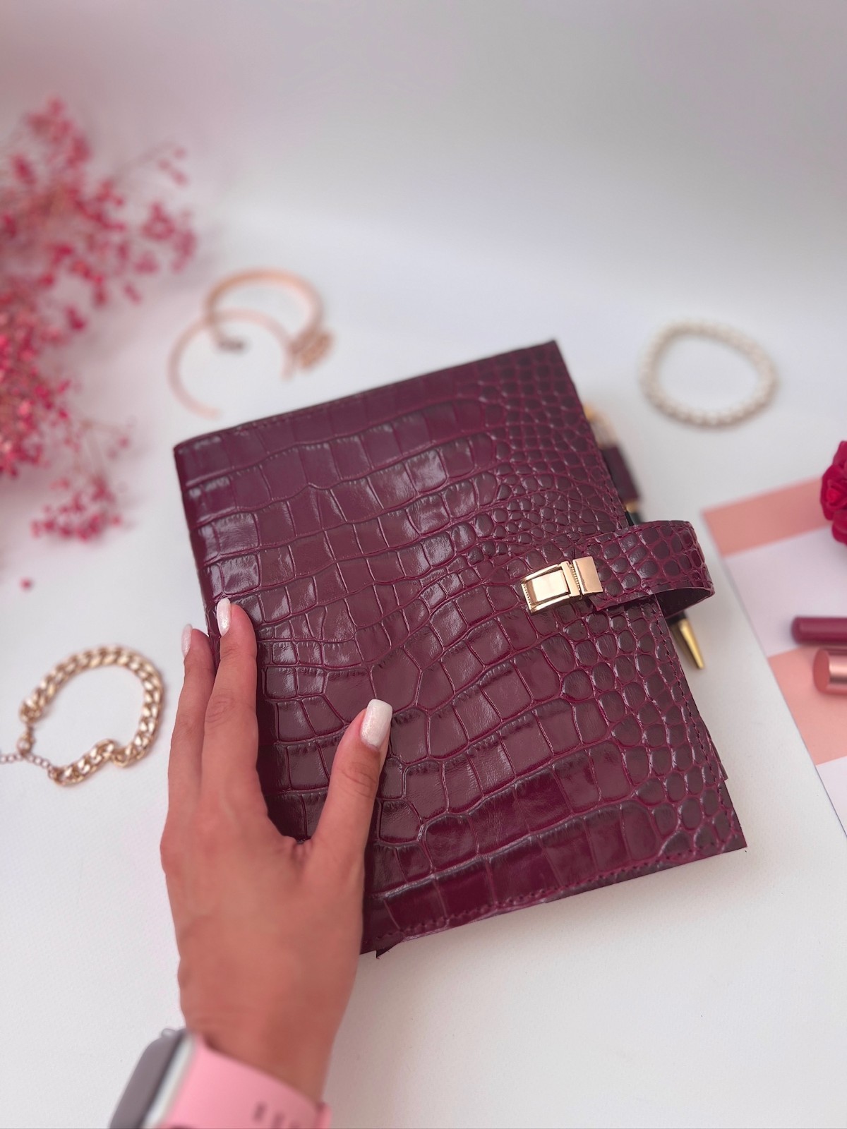 Burgundy Leather notebook cover A5 big binder 6 rings. Dated 2026 Planner.