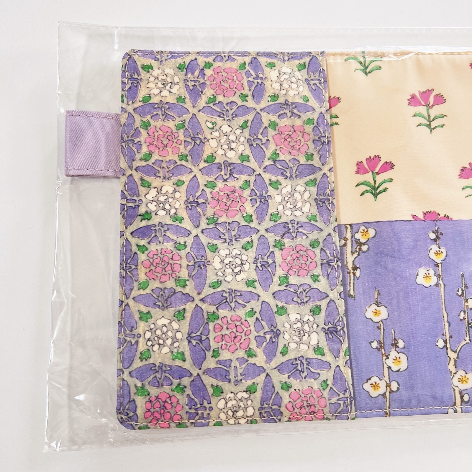 Hobonichi Techo Original A6 Cover Unsodo Bijutsukai Plum & Dianthus