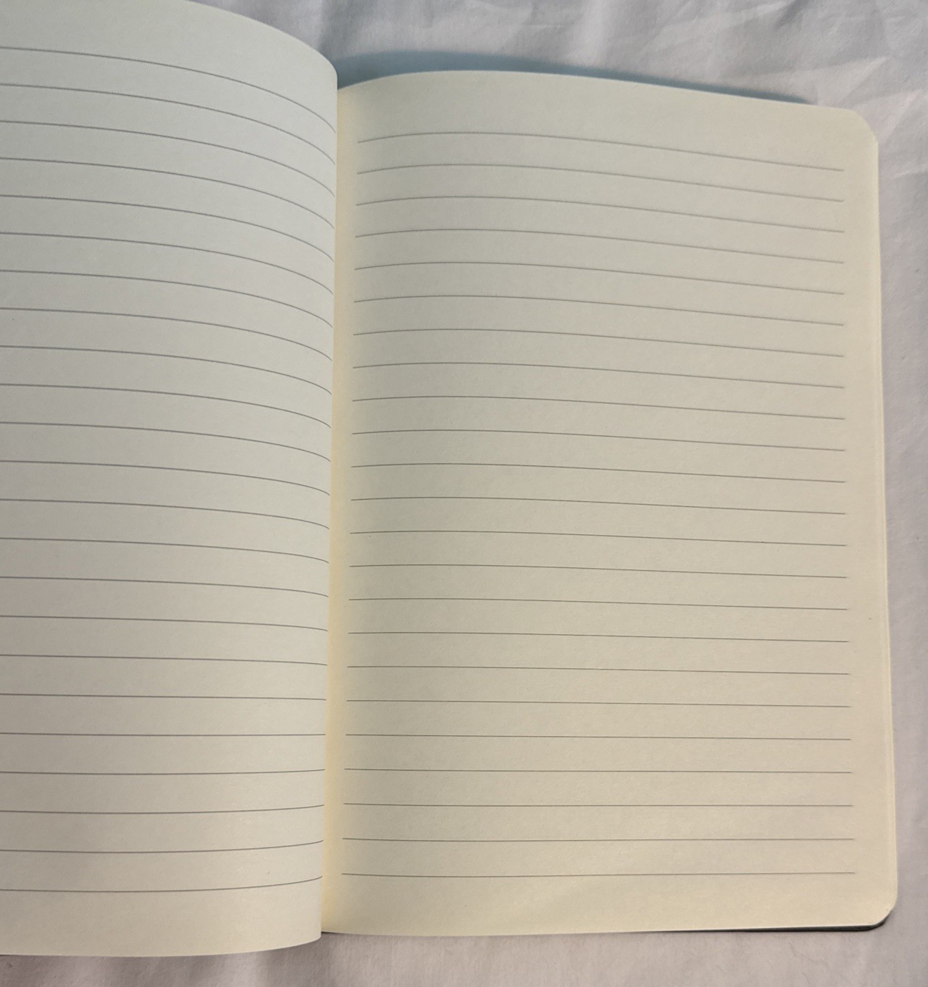 Eccolo Traveler Black Journal Lined Notebook with Pen 8 in x 5 1/2 in