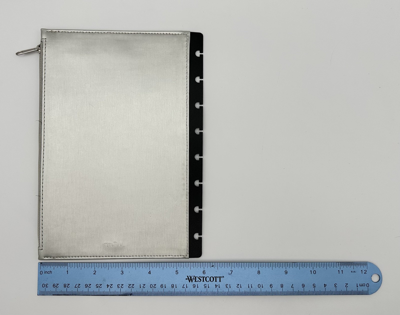TUL Discbound Notebook Storage Pouch, 6.5 x 9.5″, Silver