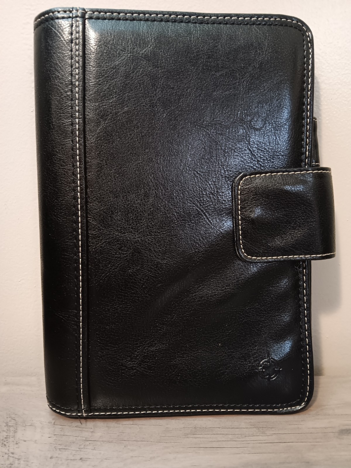 Compact Franklin Covey Planner Black Magnetic Snap 7-Ring & Accessories