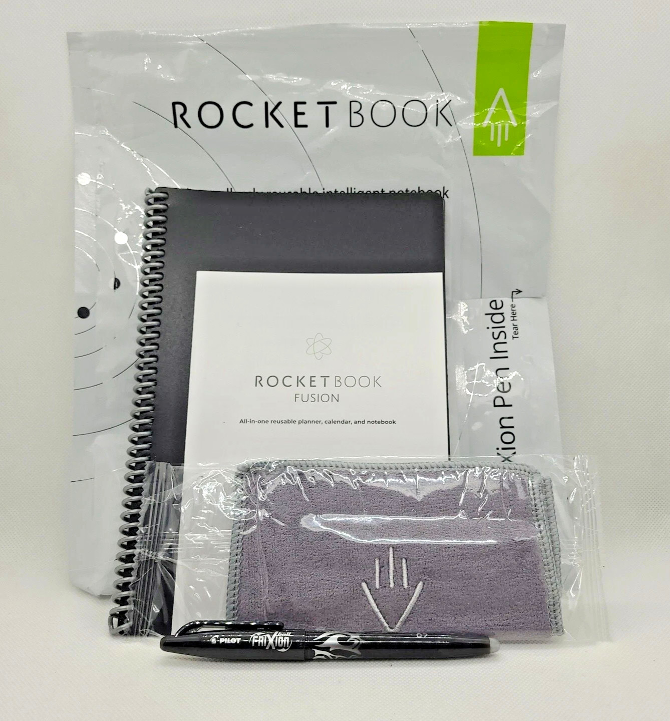 Rocketbook Fusion Executive Planner Black 6″ x 8.8″ New/Open Box (EVRF-E-K-A)